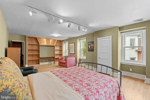 $1,150,000 | 4429 Larchwood Avenue, Philadelphia, PA 19104