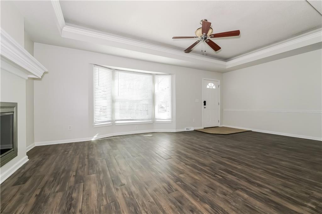 1009 Southeast Alice Street Blue Springs, MO 64014 - Photo 3 of 18