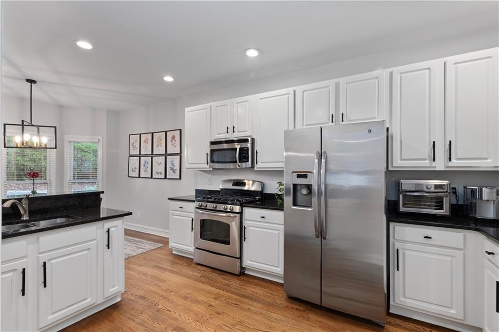 1153 Chantilly Ridge Northeast Atlanta, GA 30324 - Photo 12 of 35