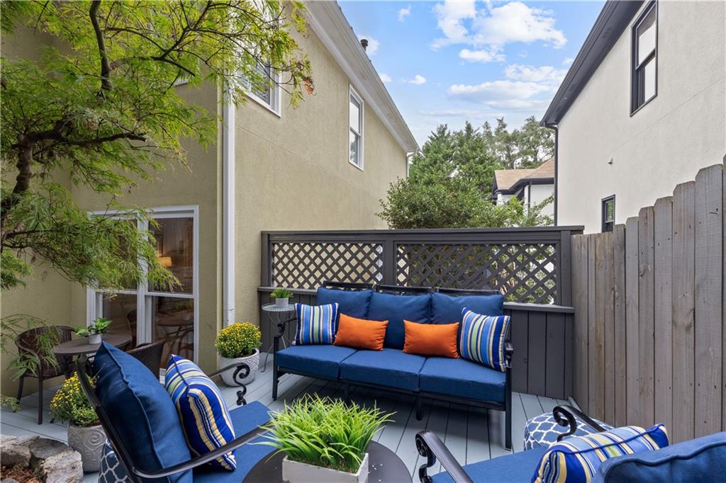 1153 Chantilly Ridge Northeast Atlanta, GA 30324 - Photo 8 of 35