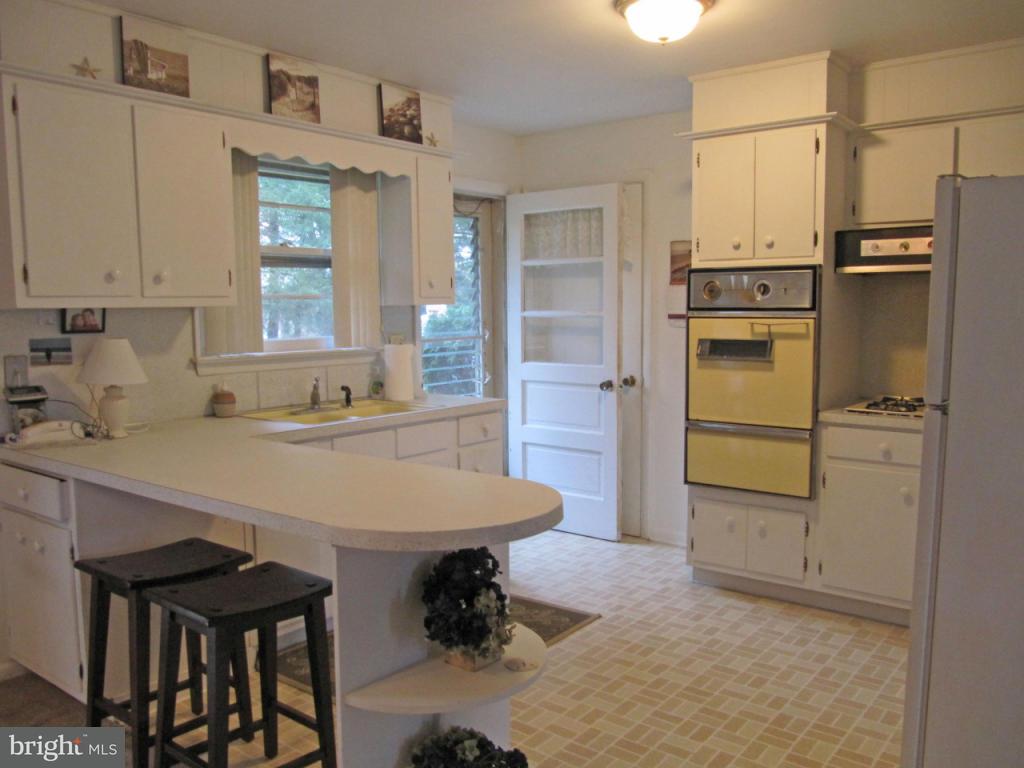 1030 Preston Road Lancaster, PA 17601 - Photo 8 of 12