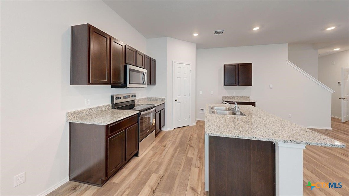 557 Hector Loop Georgetown, TX 78626 - Photo 6 of 41