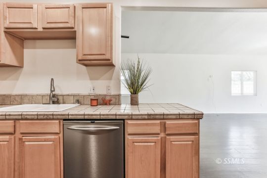204 South Sunland Street Ridgecrest, CA 93555 - Photo 9 of 29 Gallery Image 9