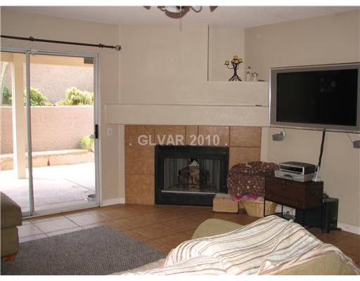 3205 Shallow Point Circle Las Vegas, NV 89117 - Photo 2 of 13 Den.