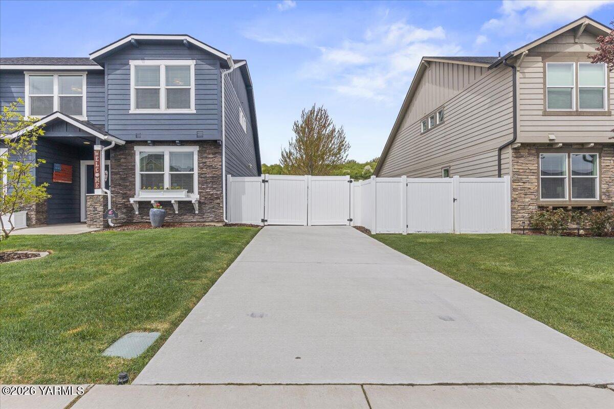7803 Fremont Way Yakima, WA 98908 - Photo 5 of 49 RV parking