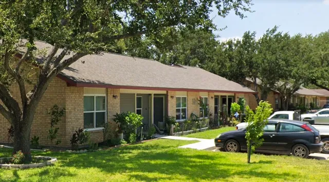 $570 | 901 Lamar Street, Elsa, TX 78538