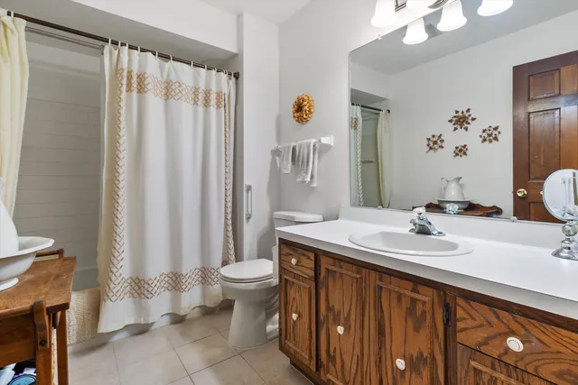 $519,900 | S42-w34366 Griffith Lane, Ottawa, WI 53118