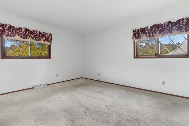 $519,900 | S42-w34366 Griffith Lane, Ottawa, WI 53118