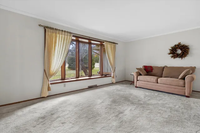 $519,900 | S42-w34366 Griffith Lane, Ottawa, WI 53118