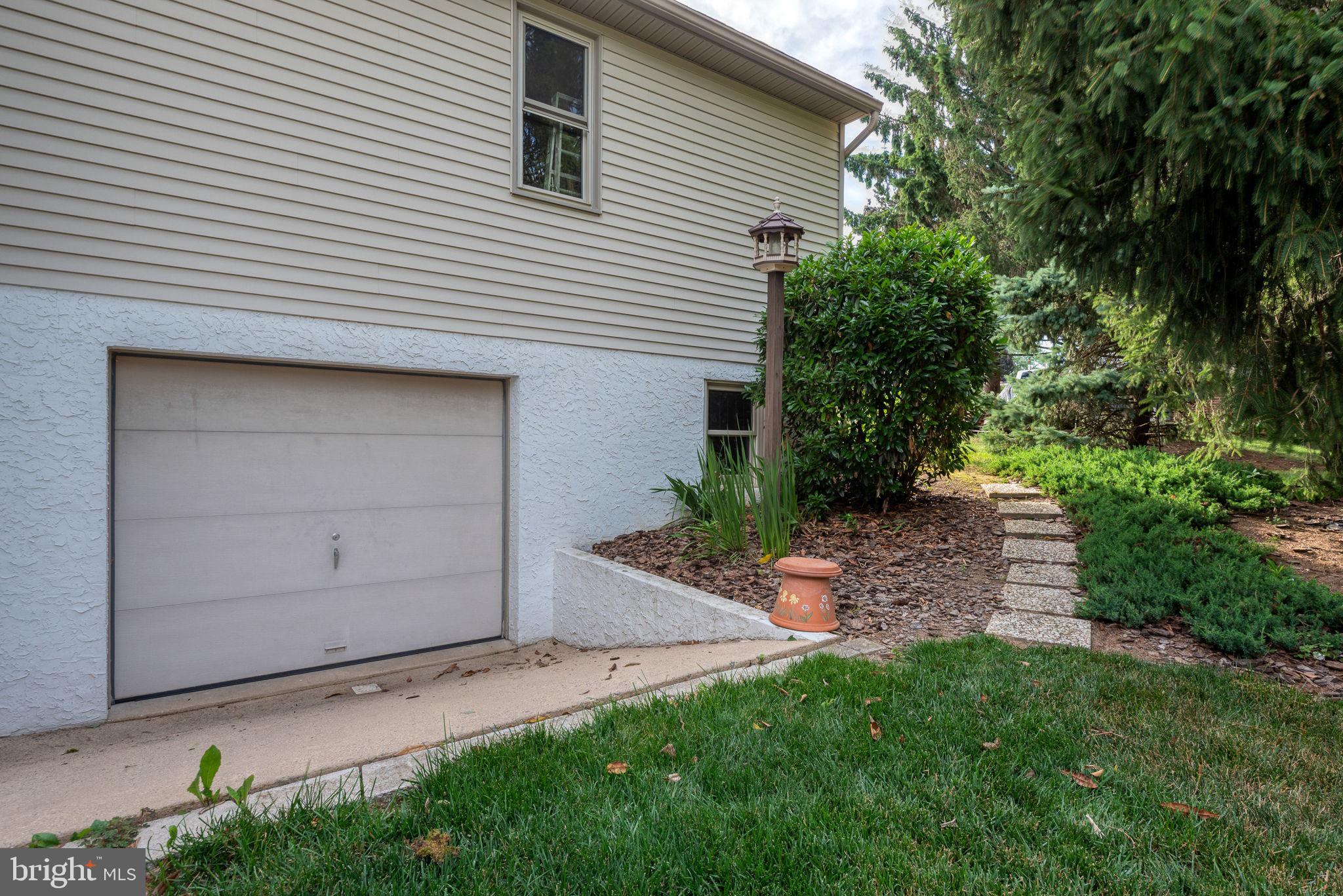 13 Diane Avenue Lititz, PA 17543 - Photo 45 of 46