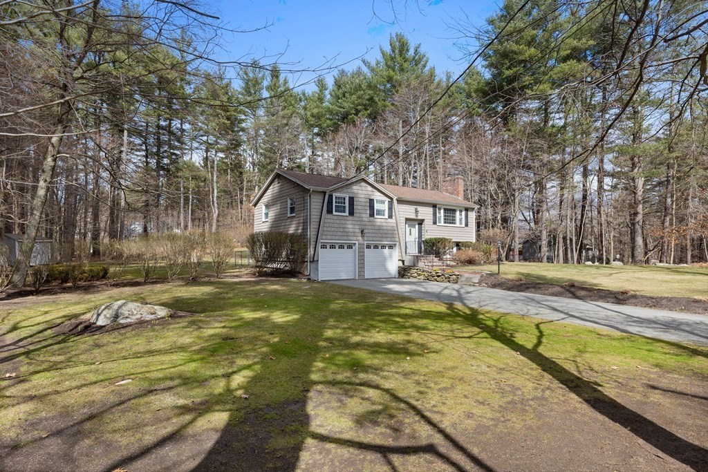 83 Cold Spring Road Westford, MA 01886 - Photo 3 of 35 Gallery Image 3