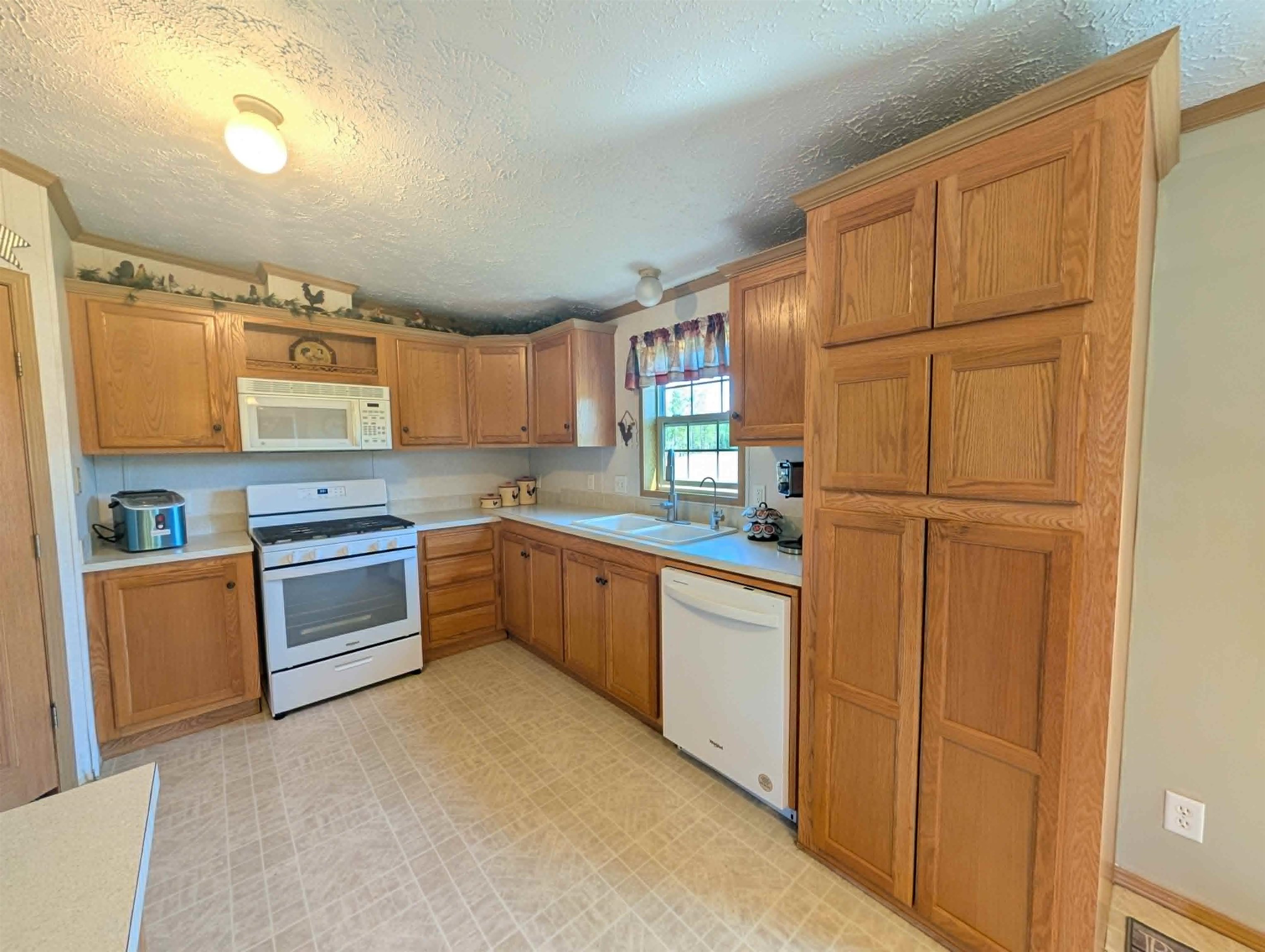 W4045 West Winesville Road Porterfield, WI 54159 - Photo 9 of 49