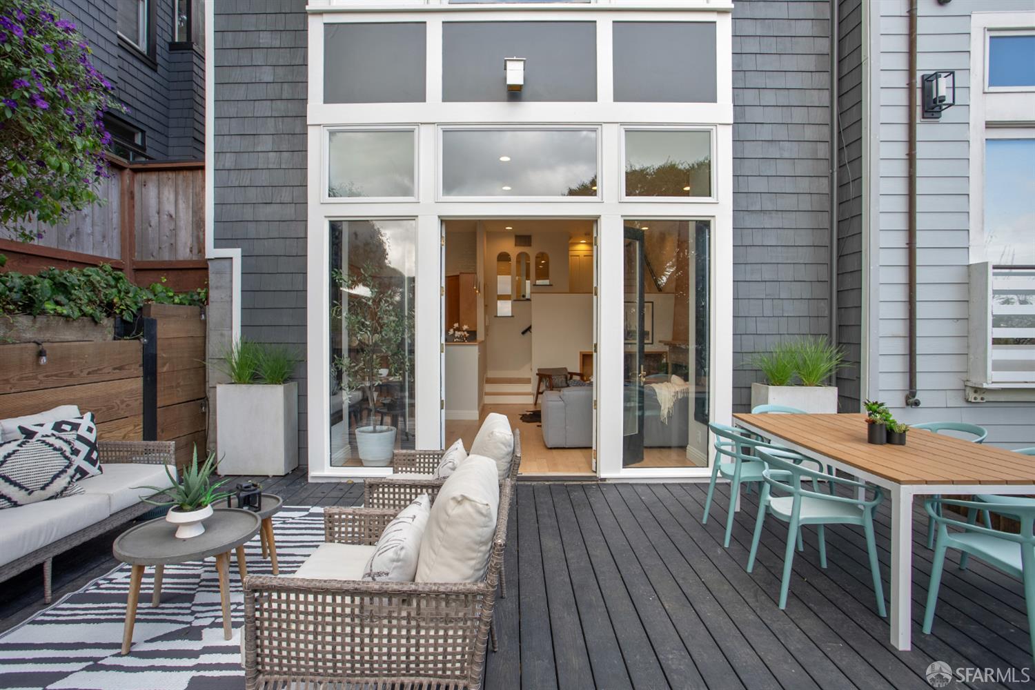 251 Ripley Street San Francisco, CA 94110 - Photo 35 of 39 a building outdoor space with patio furniture