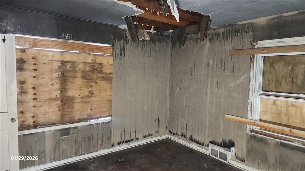 2421 Northeast Vivion Road Kansas City, MO 64118 - Photo 17 of 22