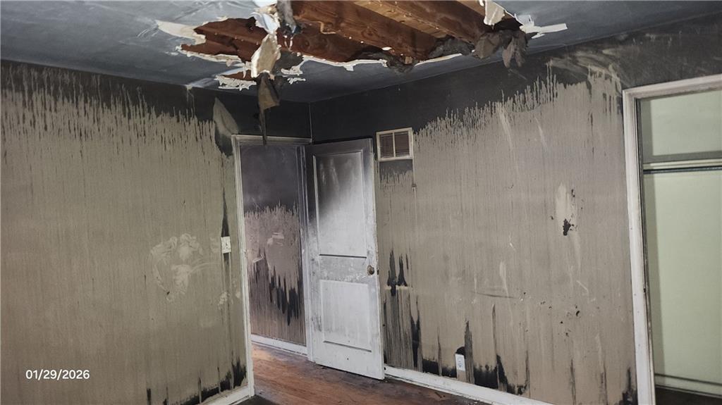 2421 Northeast Vivion Road Kansas City, MO 64118 - Photo 18 of 22