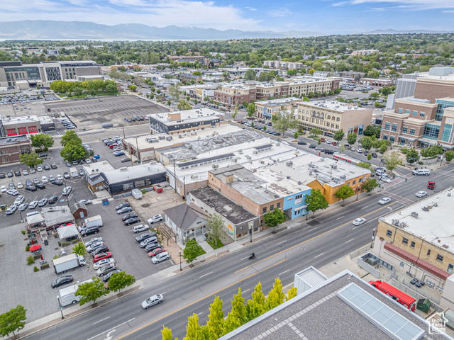 40 South Freedom Boulevard Provo, UT 84601 - Photo 6 of 111 Drone / aerial view of mountains