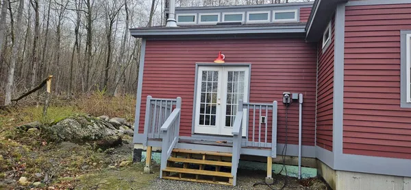 $160,000 | 1 School Street, Weld, ME 04285