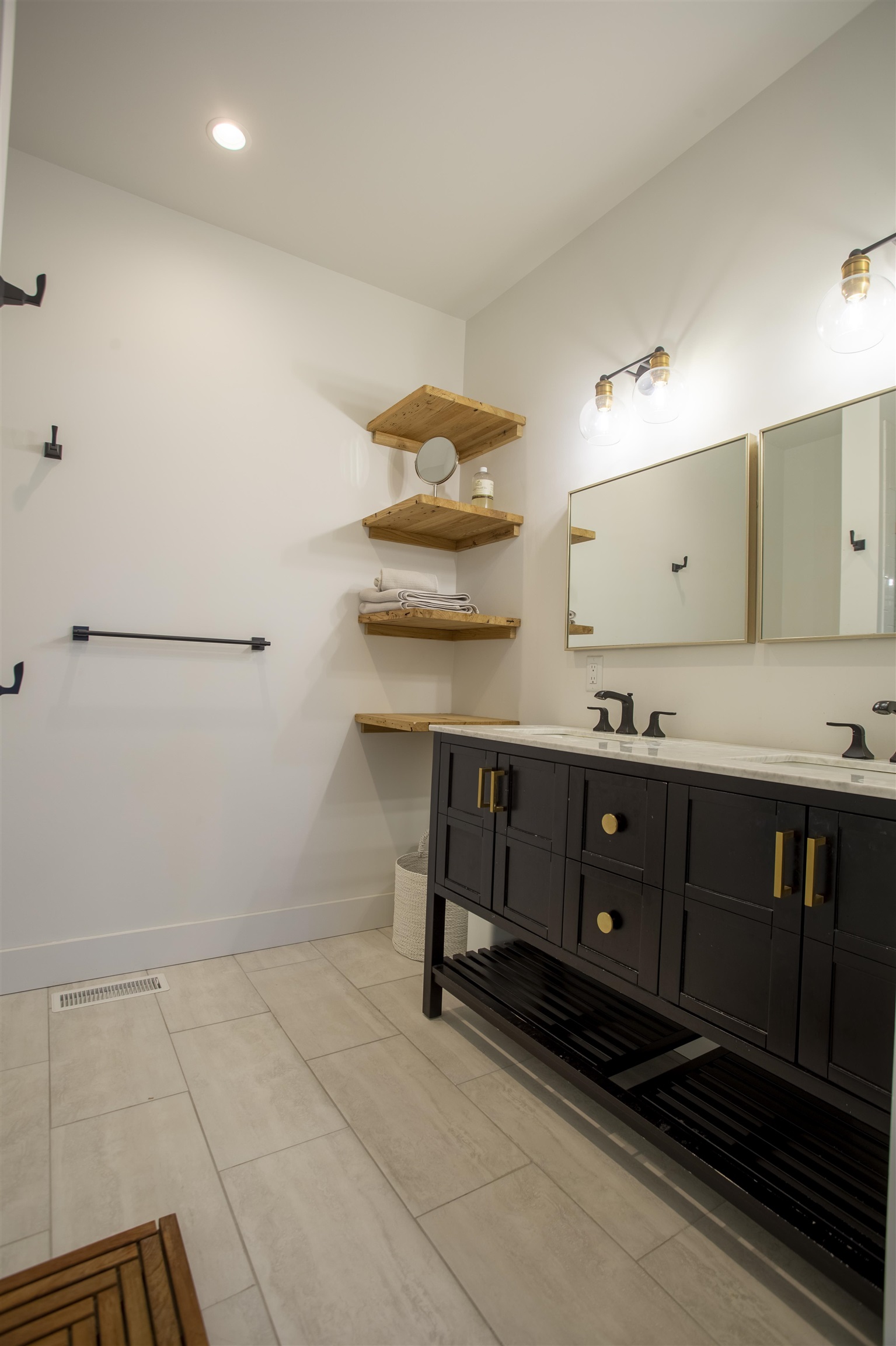 7999 Williston Road Williston, VT 05495 - Photo 4 of 36