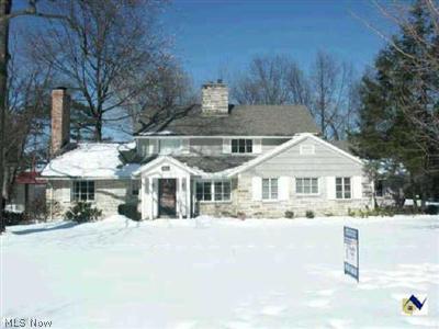 17485 Shelburne Road Cleveland, OH 44118 - Photo 1 of 1 Gallery Image 1