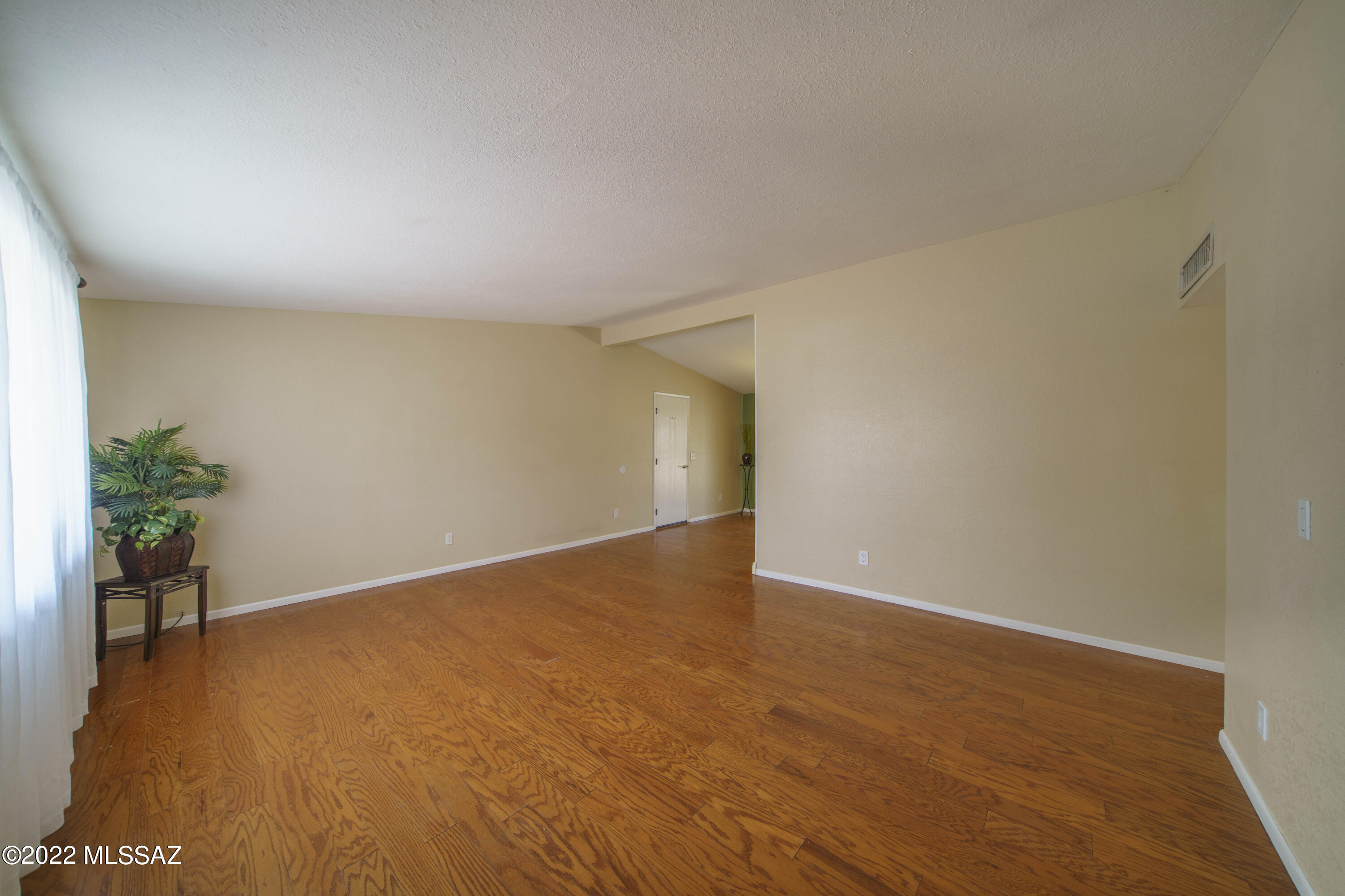 7547 North Rasmussen Avenue Tucson, AZ 85741 - Photo 3 of 33 Gallery Image 3