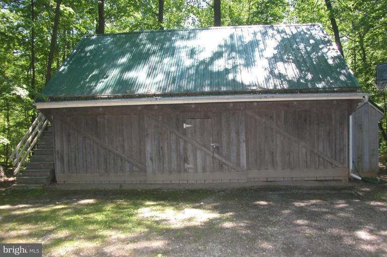 14617 Dover Road Reisterstown, MD 21136 - Photo 26 of 27 Barn