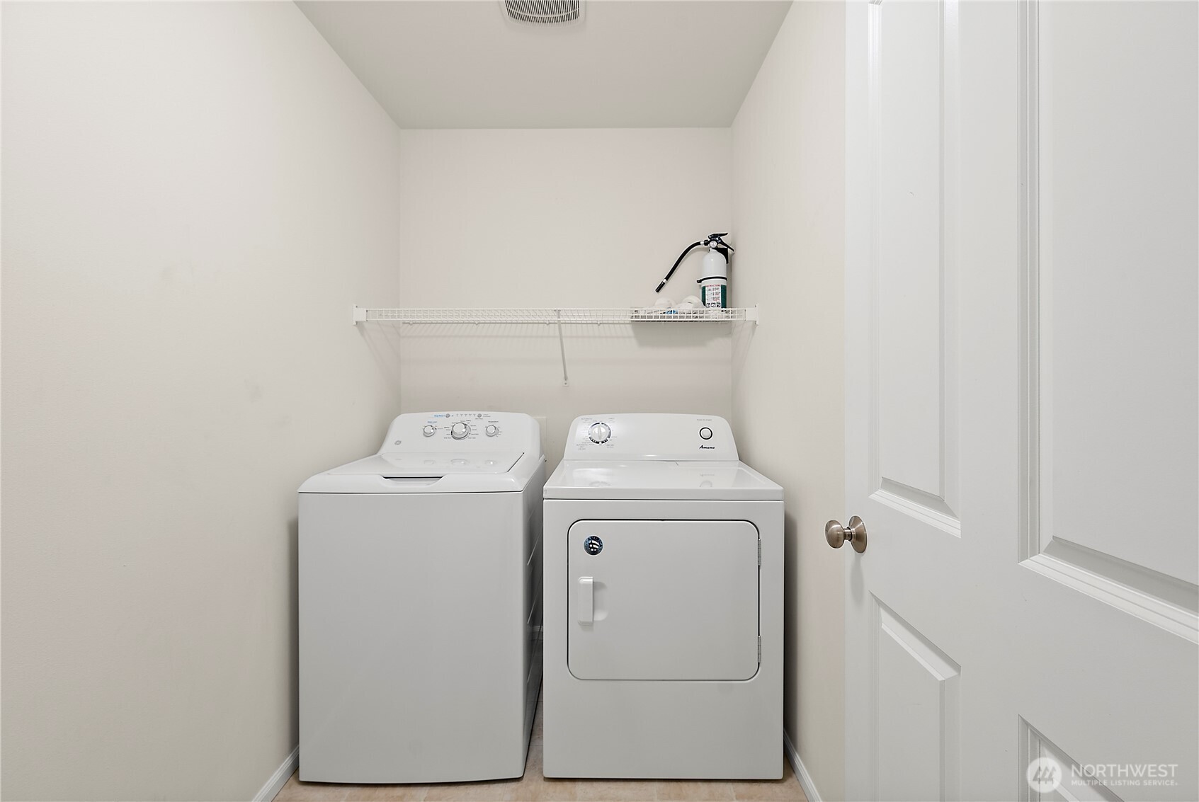 4453 Roxanna Loop Southeast Lacey, WA 98503 - Photo 10 of 25