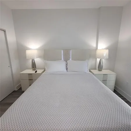 $5,500 | 415 Island Way, Unit 204, Clearwater Beach, FL 33767
