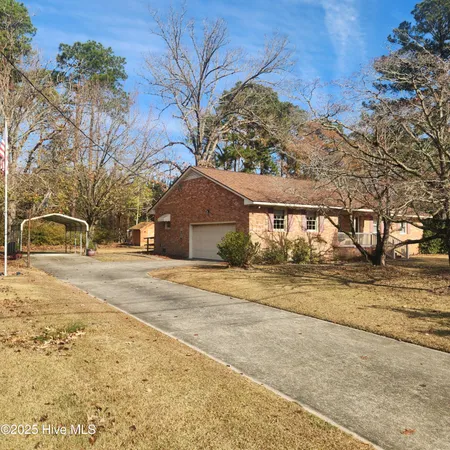 $230,000 | 727 Fairlane Drive, Grifton, NC 28530