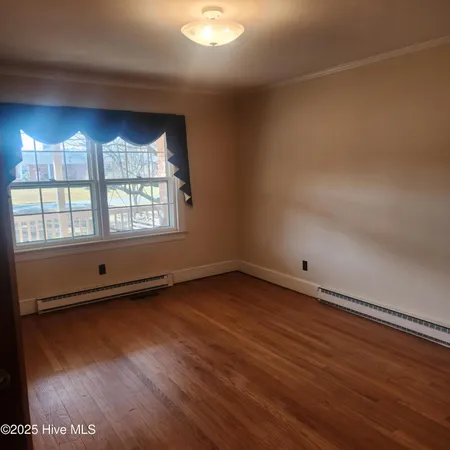 $230,000 | 727 Fairlane Drive, Grifton, NC 28530