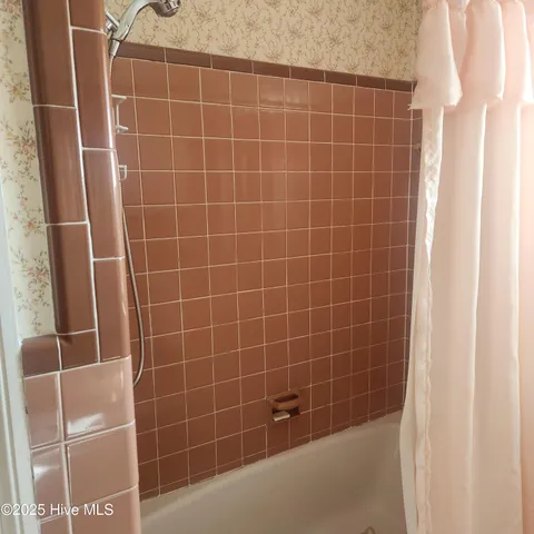 $244,500 | 727 Fairlane Drive, Grifton, NC 28530