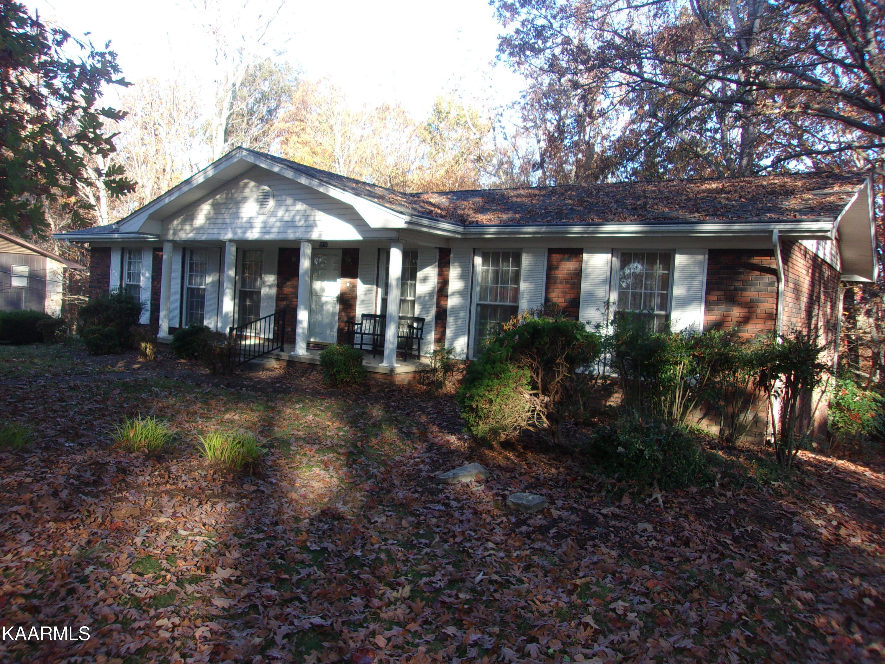 7916 Cranley Road Powell, TN 37849 - Photo 2 of 16 150_1117