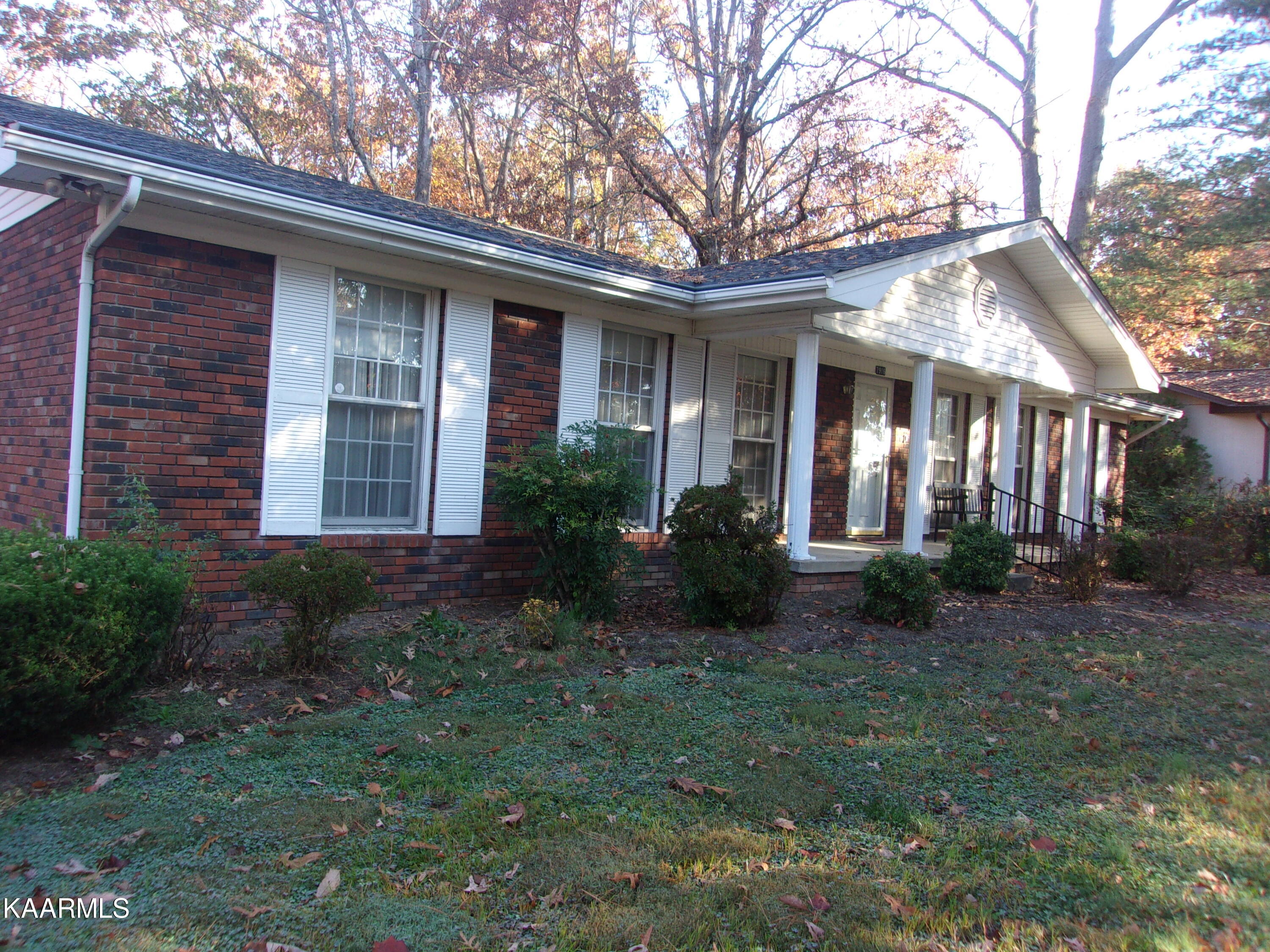 7916 Cranley Road Powell, TN 37849 - Photo 3 of 16 150_1118