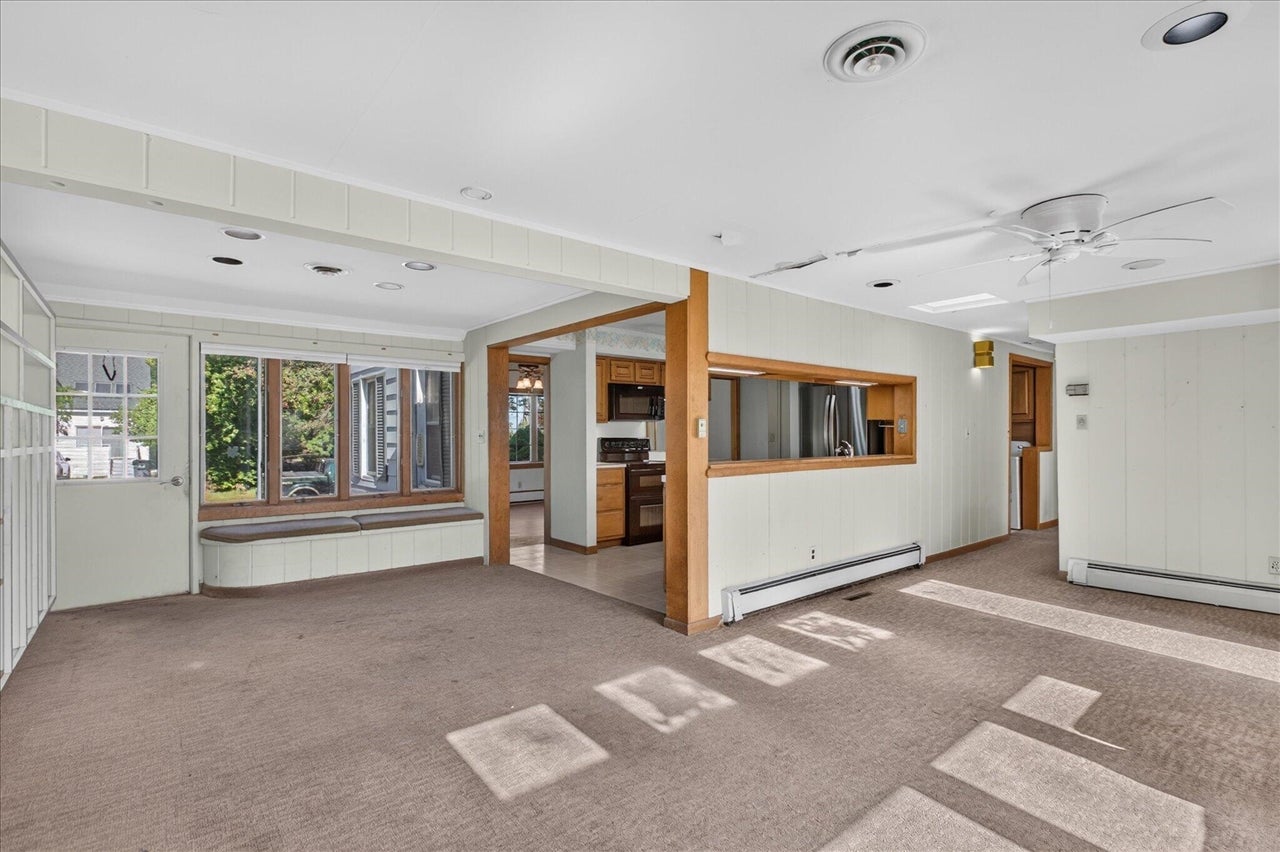 415 Ridgeway Street St. Joseph, MI 49085 - Photo 4 of 35 Gallery Image 4