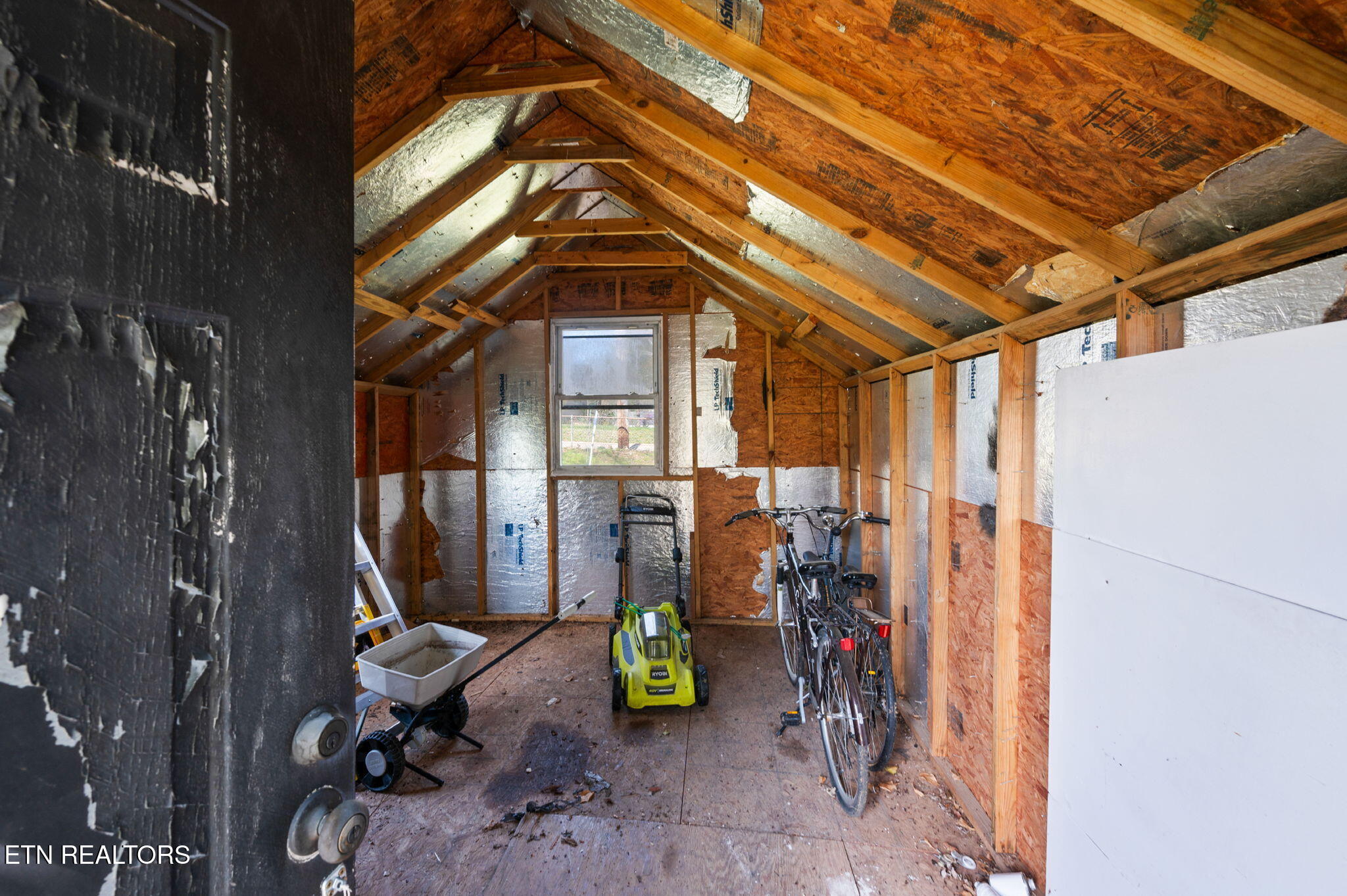 101 Townsend Road Oak Ridge, TN 37830 - Photo 27 of 30 Storage shed