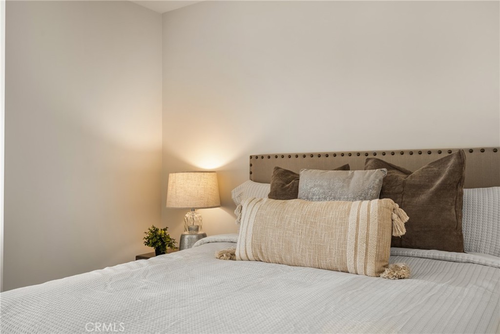 2680 Chatwin Avenue Long Beach, CA 90815 - Photo 37 of 61 a bed room with a bed