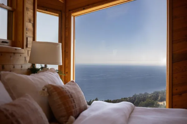 a bed room with a bed