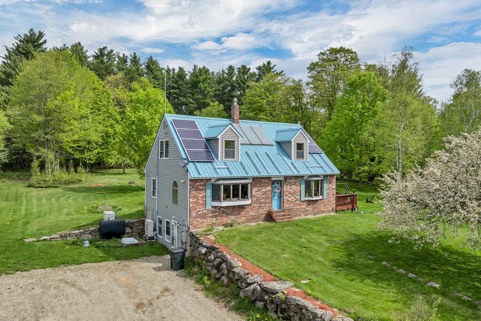 68 Sunset Road Alexandria, NH 03222 - Photo 4 of 31 Gallery Image 4