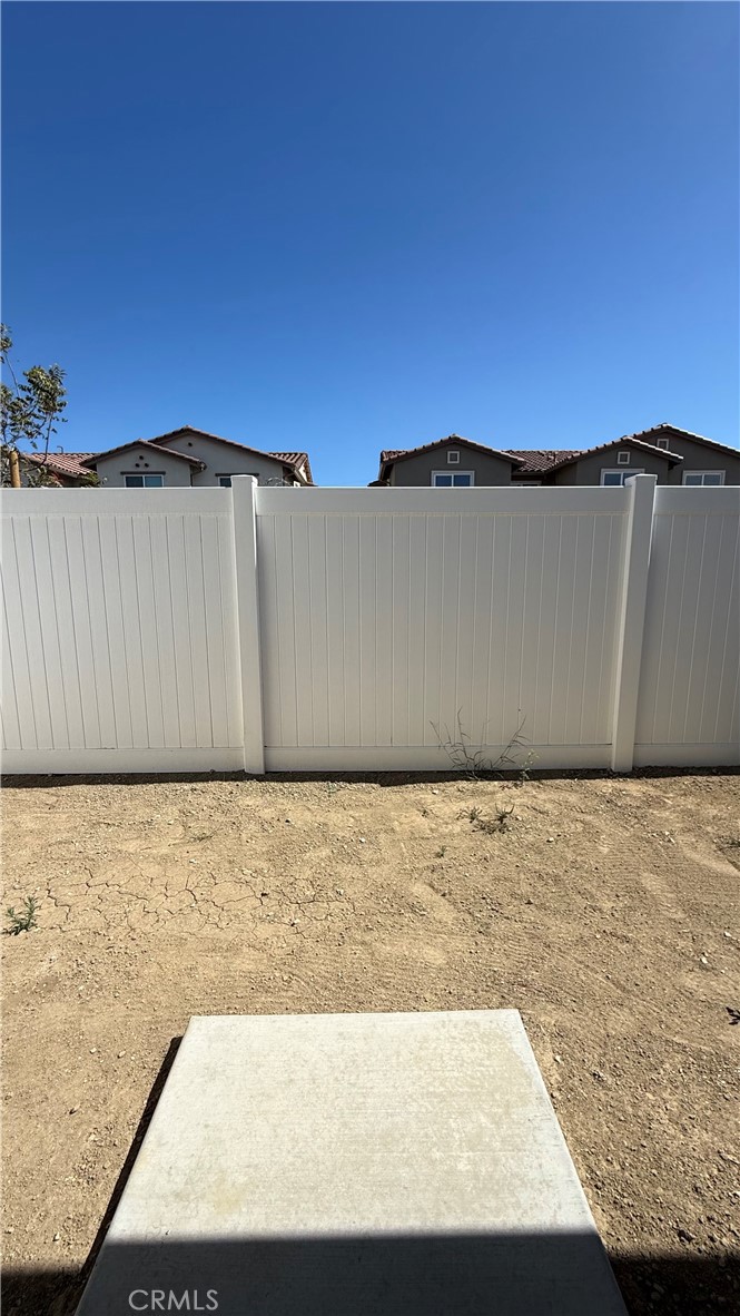 484 Live Oak Road Lompoc, CA 93436 - Photo 7 of 20 Backyard