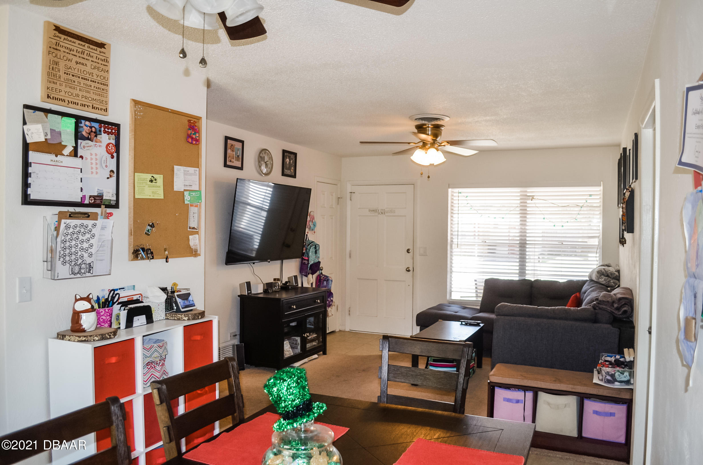 2259 Nottingham Road South Daytona, FL 32119 - Photo 2 of 23 Living Room