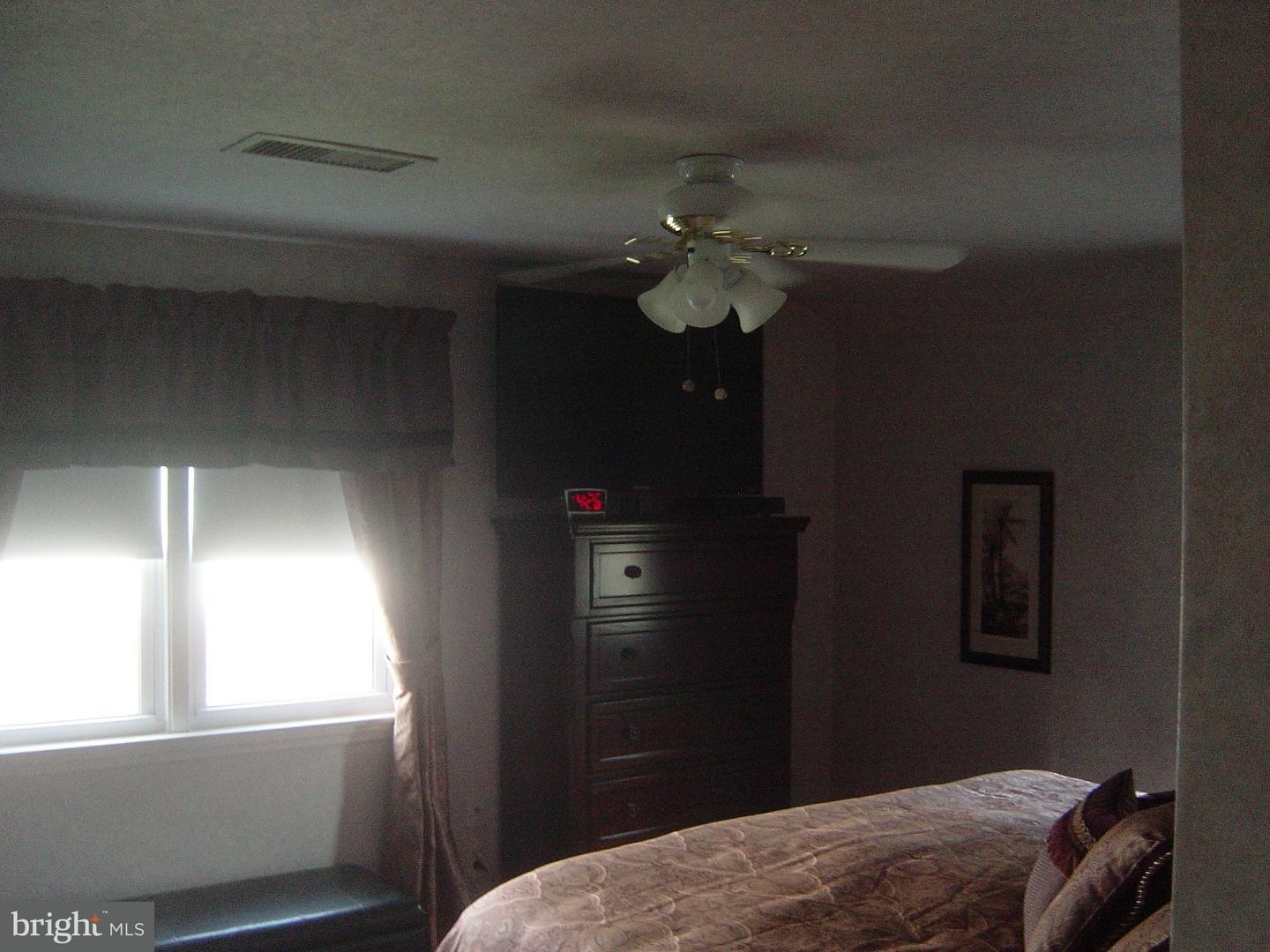 112 Glen Arbor Road Havertown, PA 19083 - Photo 14 of 25 Bedroom - Main