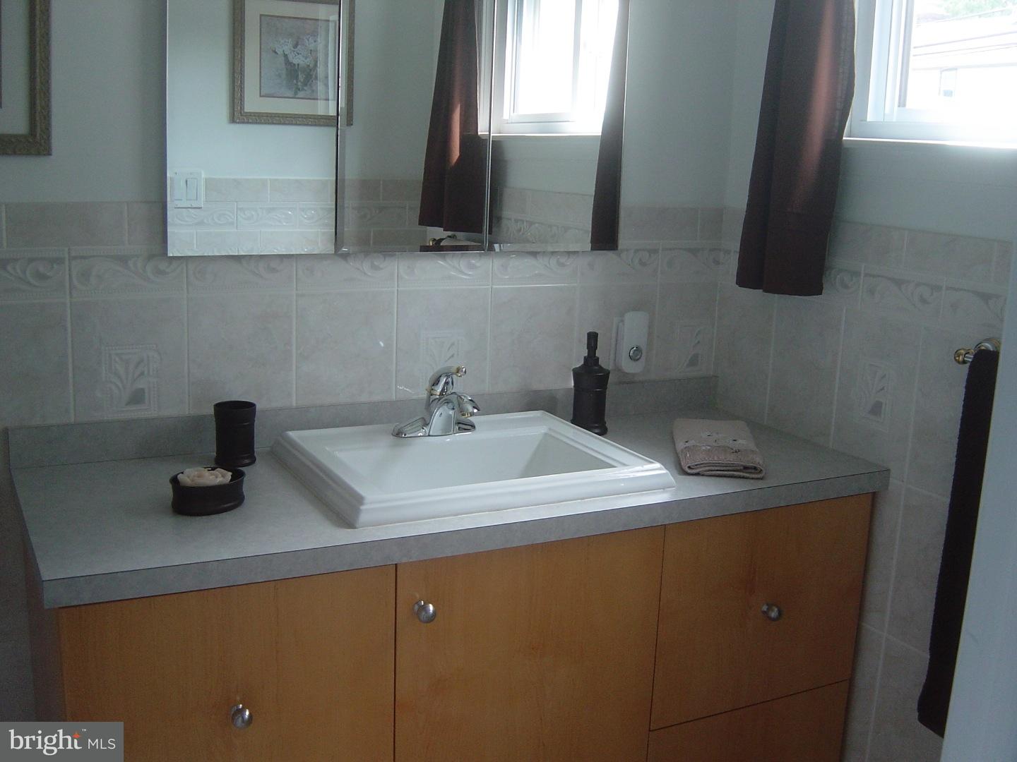 112 Glen Arbor Road Havertown, PA 19083 - Photo 16 of 25 Bathroom