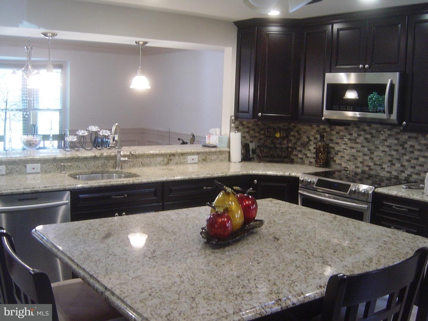 112 Glen Arbor Road Havertown, PA 19083 - Photo 8 of 25 Kitchen