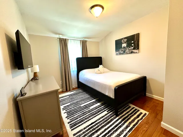 $569,000 | 469-1 Willow Road East, Unit 1 | Westerleigh