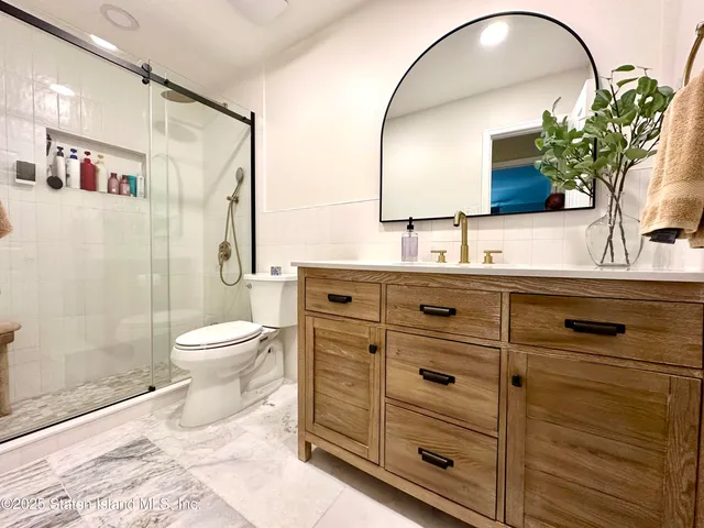 $569,000 | 469-1 Willow Road East, Unit 1 | Westerleigh