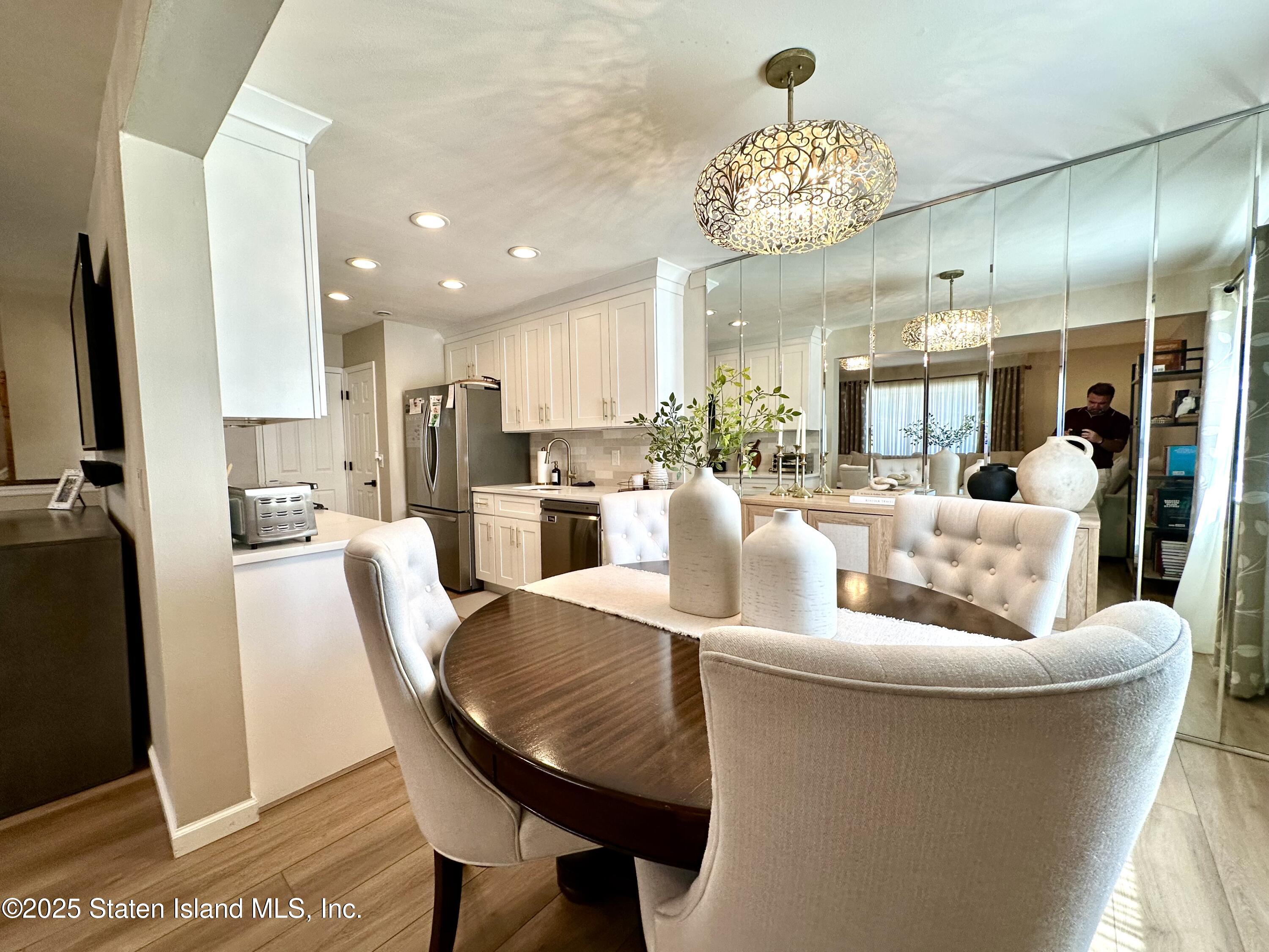469-1 Willow Road East, Unit 1 Staten Island, NY 10314 - Photo 5 of 20 IMG_0612