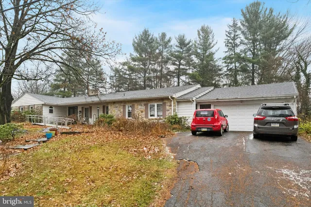 $438,000 | 828 Brookside Road, Pottstown, PA 19464