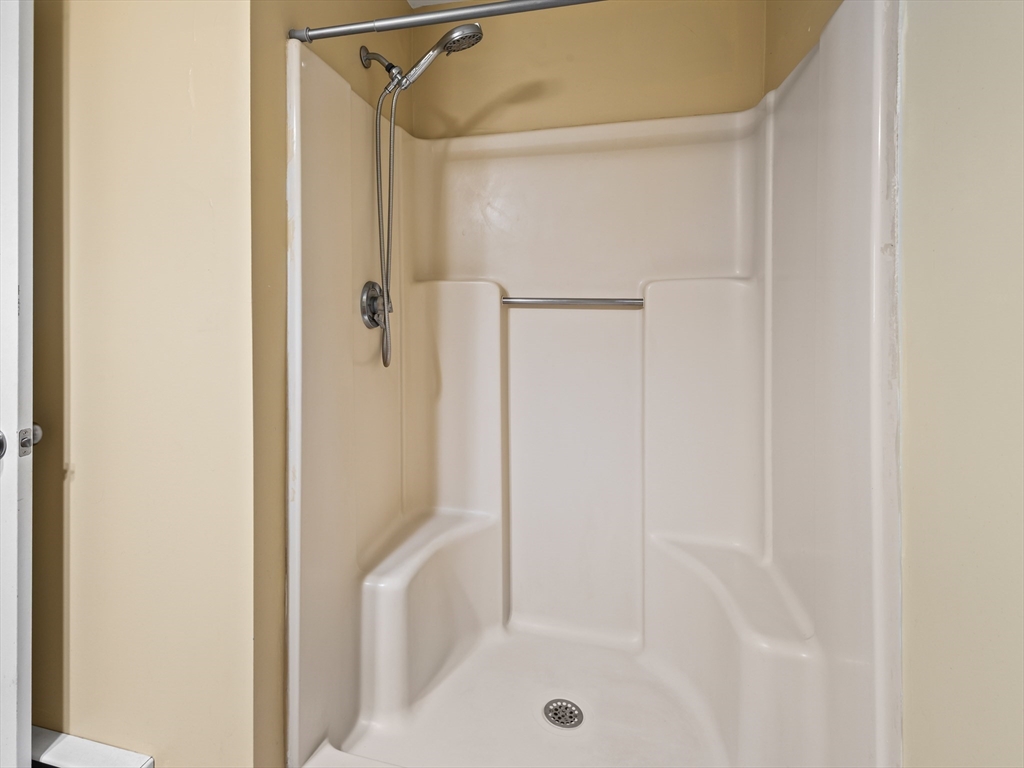 7 Gibbs Street, Unit 4 Worcester, MA 01607 - Photo 24 of 34 Gallery Image 24