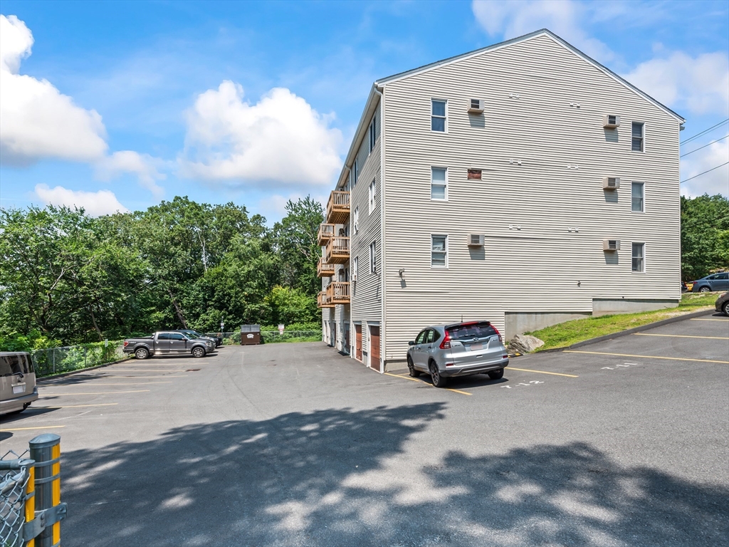 7 Gibbs Street, Unit 4 Worcester, MA 01607 - Photo 29 of 34 Gallery Image 29