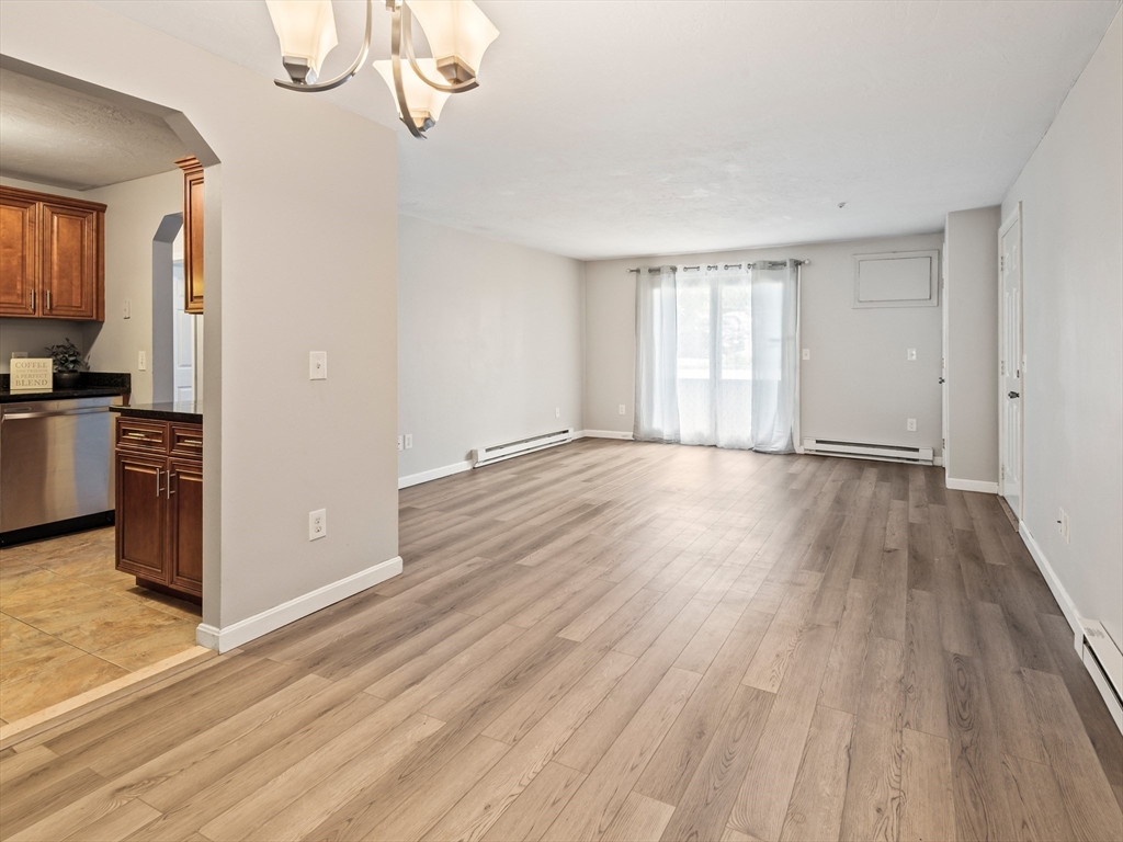 7 Gibbs Street, Unit 4 Worcester, MA 01607 - Photo 8 of 34 Gallery Image 8