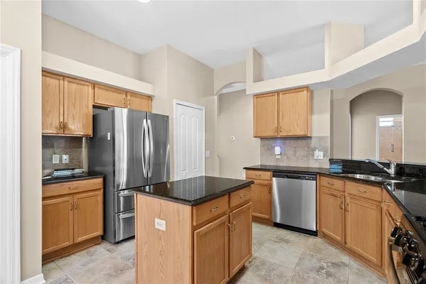 $2,850 | 4830 Sky Blue Drive, Lutz, FL 33558